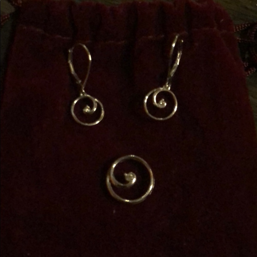 Circle of love pendant and earrings